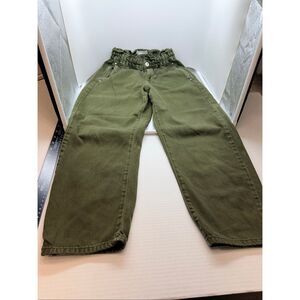 Zara Women's Size US 6 Olive Green Paperbag Cropped Pants Jeans